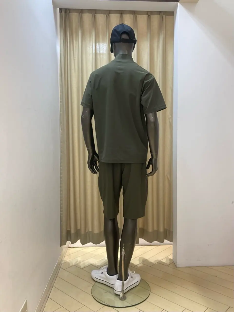 23区GOLF スタッフ コーディネート画像