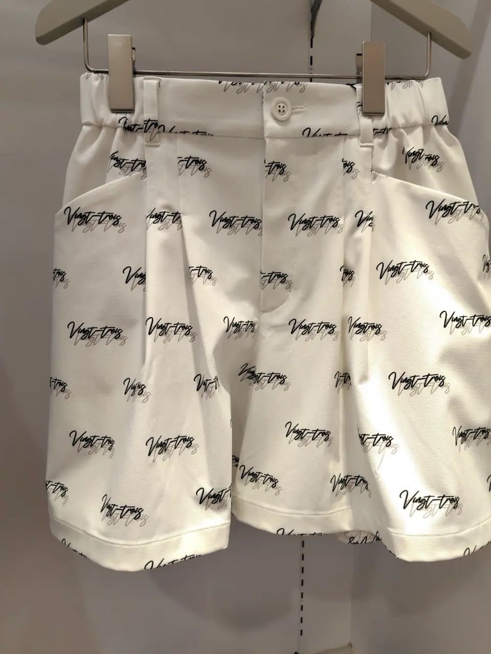 23区GOLF スタッフ コーディネート画像