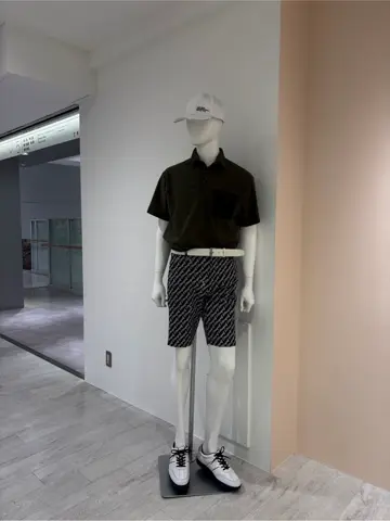 23区GOLF 松屋スタッフ コーディネート画像