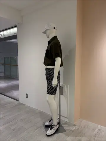 23区GOLF 松屋スタッフ コーディネート画像