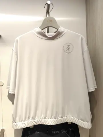 23区GOLF スタッフ コーディネート画像