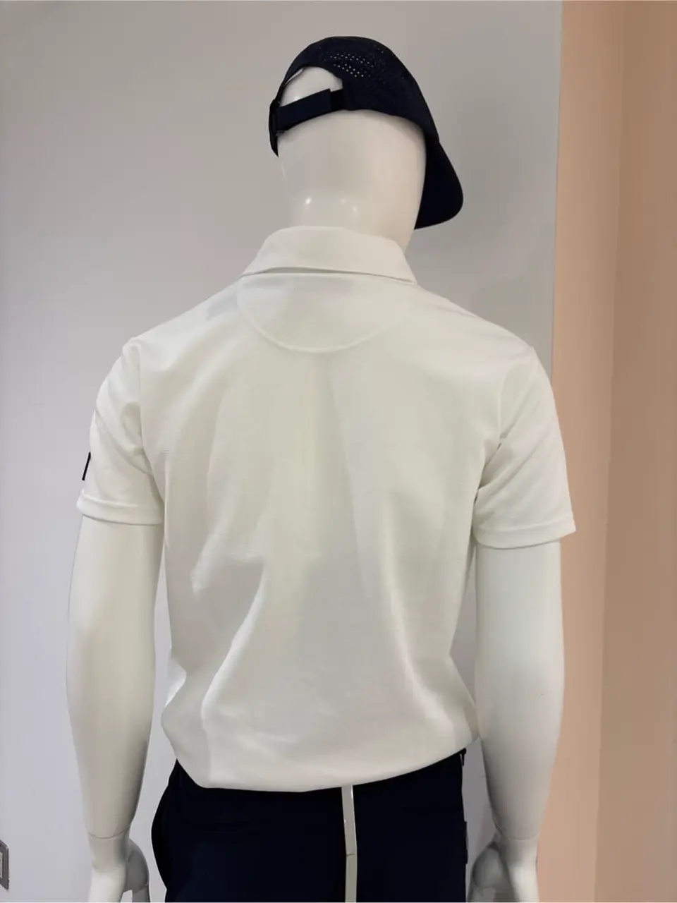 23区GOLF 松屋スタッフ コーディネート画像