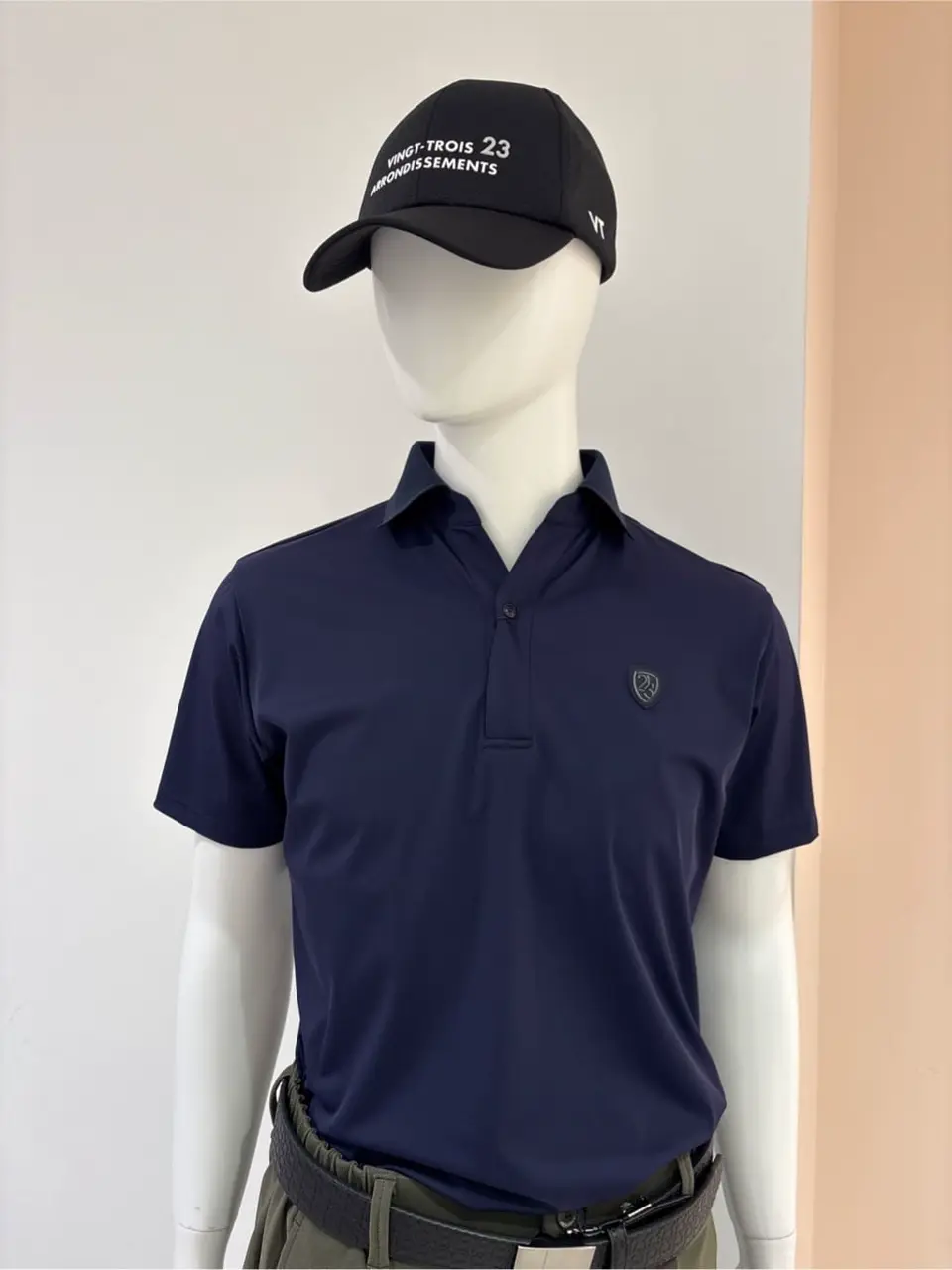 23区GOLF 松屋スタッフ コーディネート画像