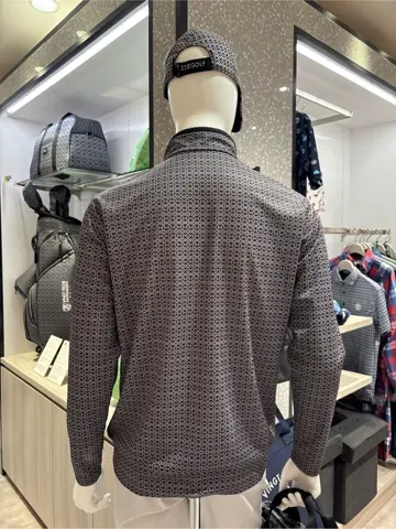 23区GOLF 松屋スタッフ コーディネート画像