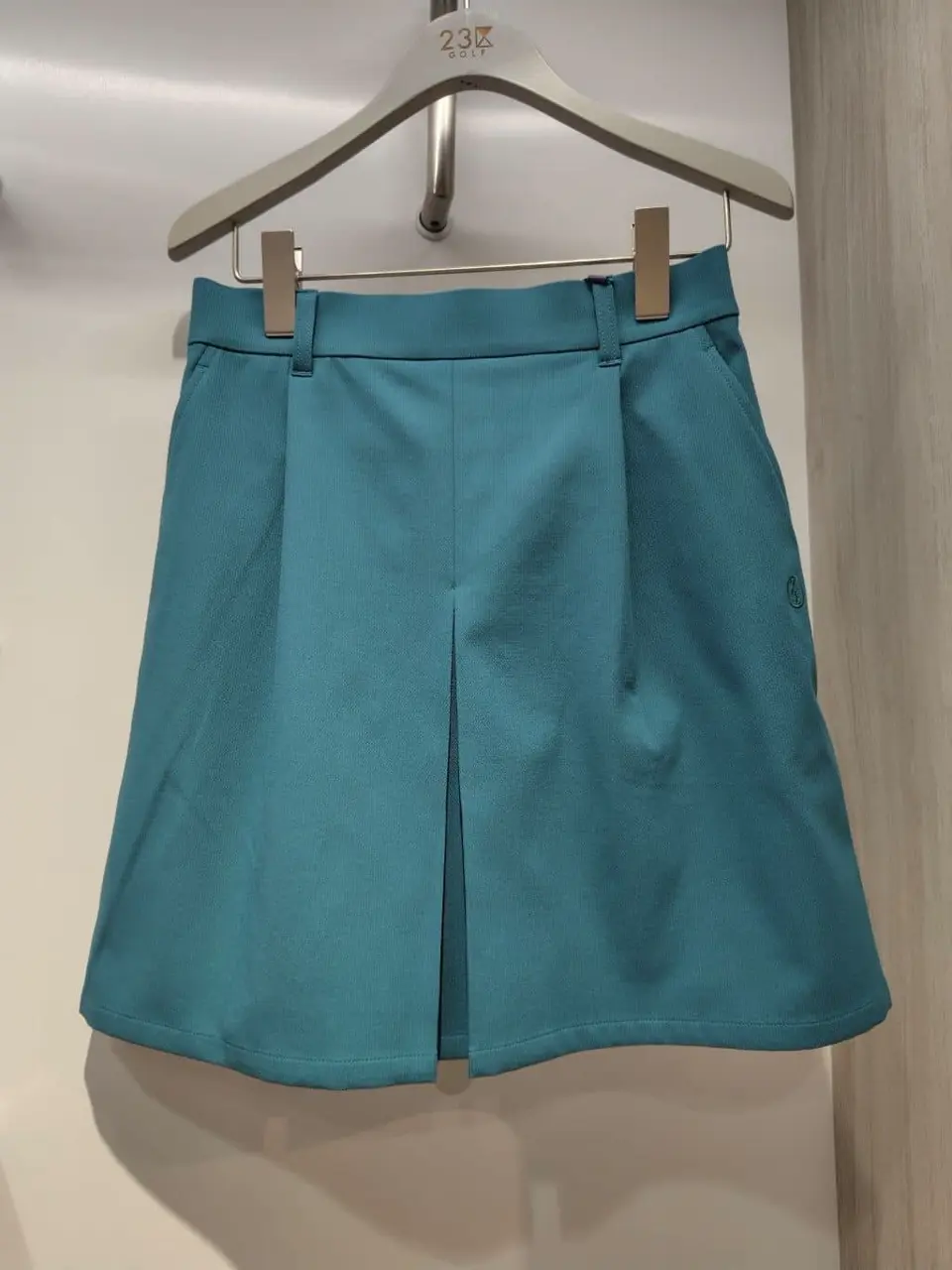 23区GOLF スタッフ コーディネート画像