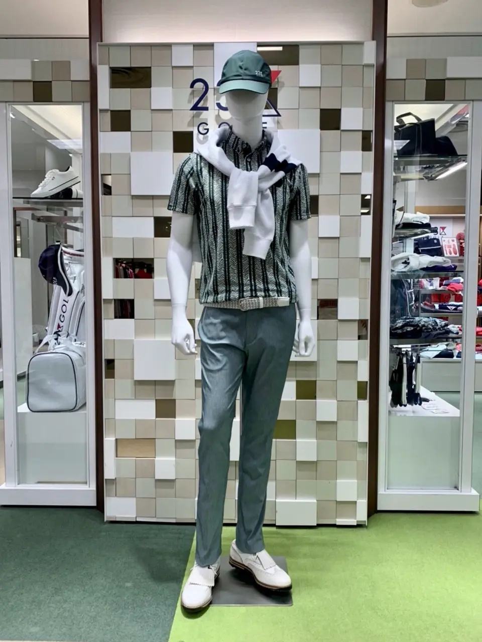 23区GOLF 楠 コーディネート画像