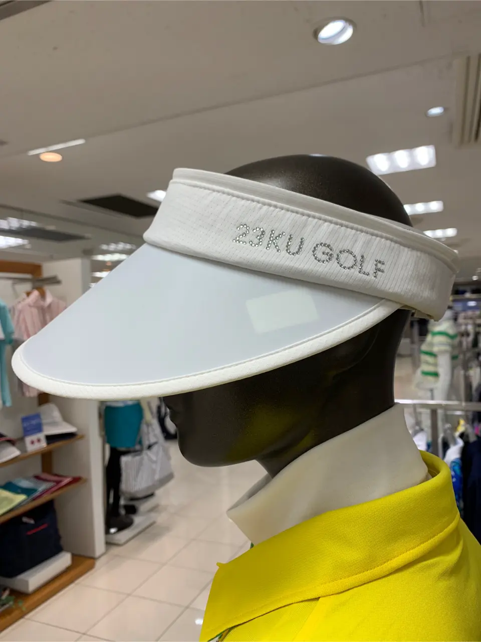 23区GOLF 松屋スタッフ コーディネート画像