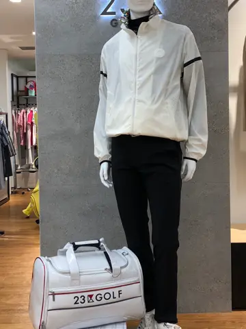 23区GOLF 松尾 コーディネート画像