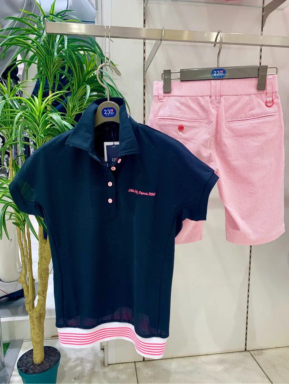 23区GOLF 上野 コーディネート画像