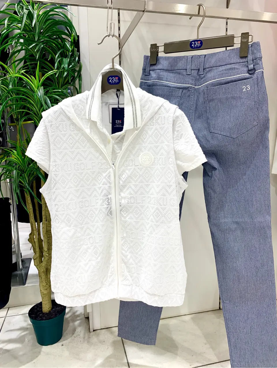 23区GOLF 上野 コーディネート画像