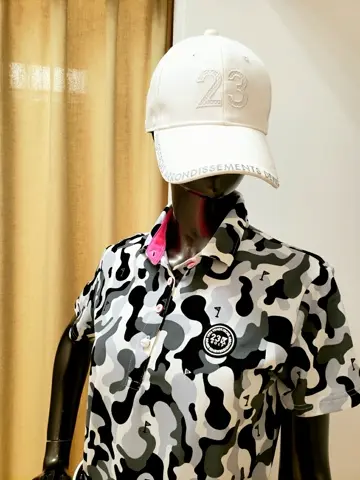 23区GOLF 堀江 コーディネート画像