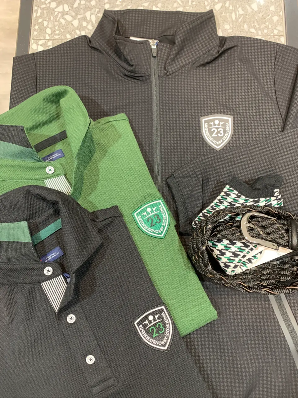 23区GOLF 松屋スタッフ コーディネート画像