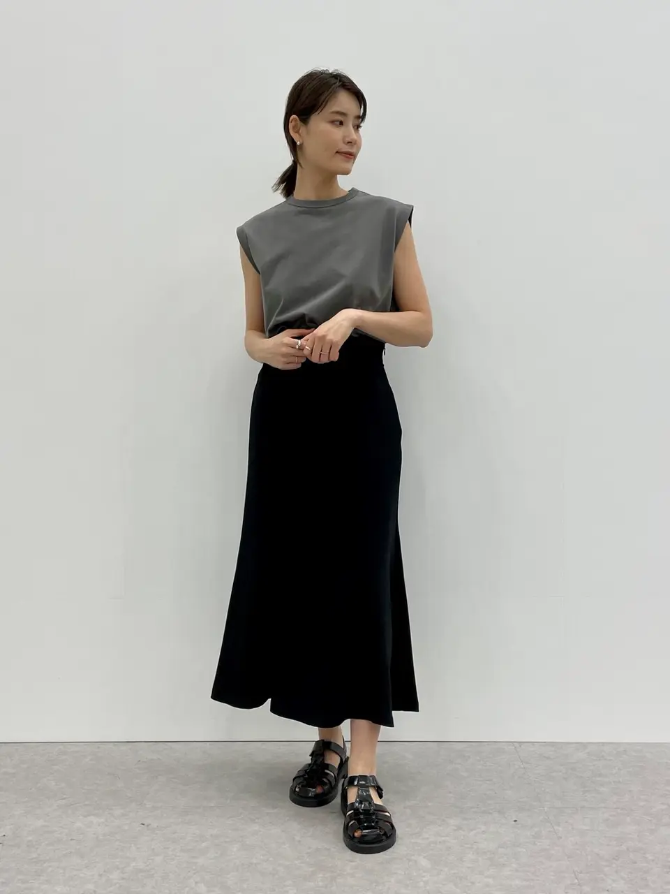  国府美咲 コーディネート画像