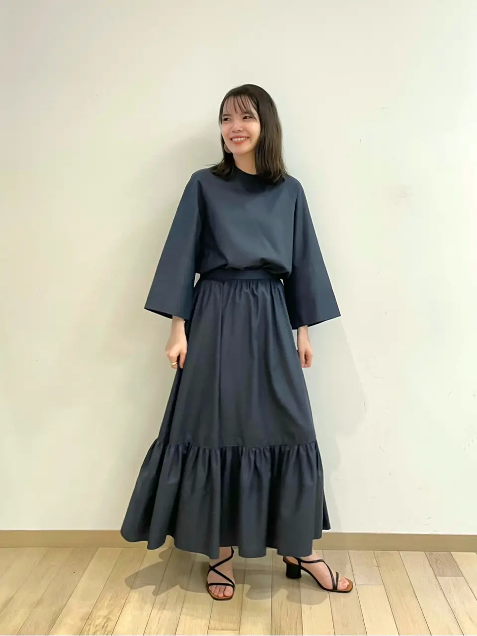 #Newans 若杉 コーディネート画像