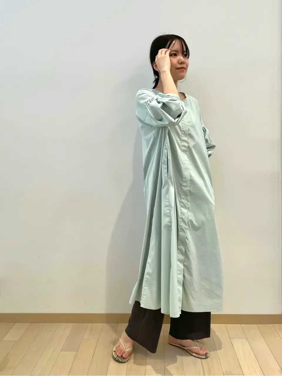 #Newans 若杉 コーディネート画像