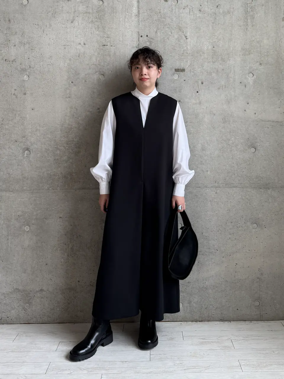 【#Newans】#Newans×亀恭子さんコラボセットアップ Newans×亀恭子さん ハレの日も日常も、ネイビーをもっと楽しく
