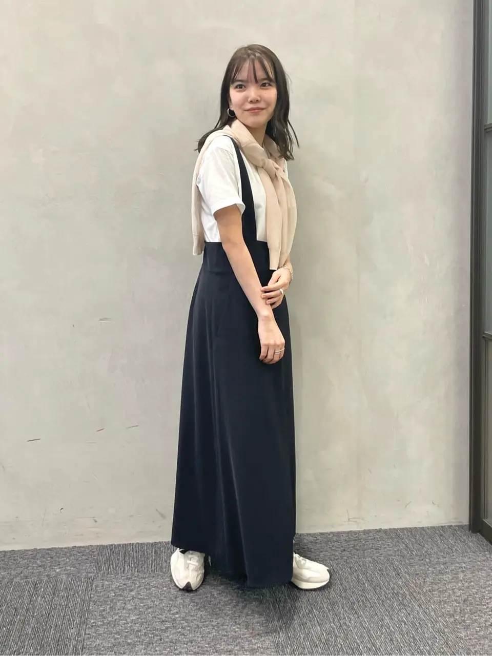 #Newans 若杉 コーディネート画像