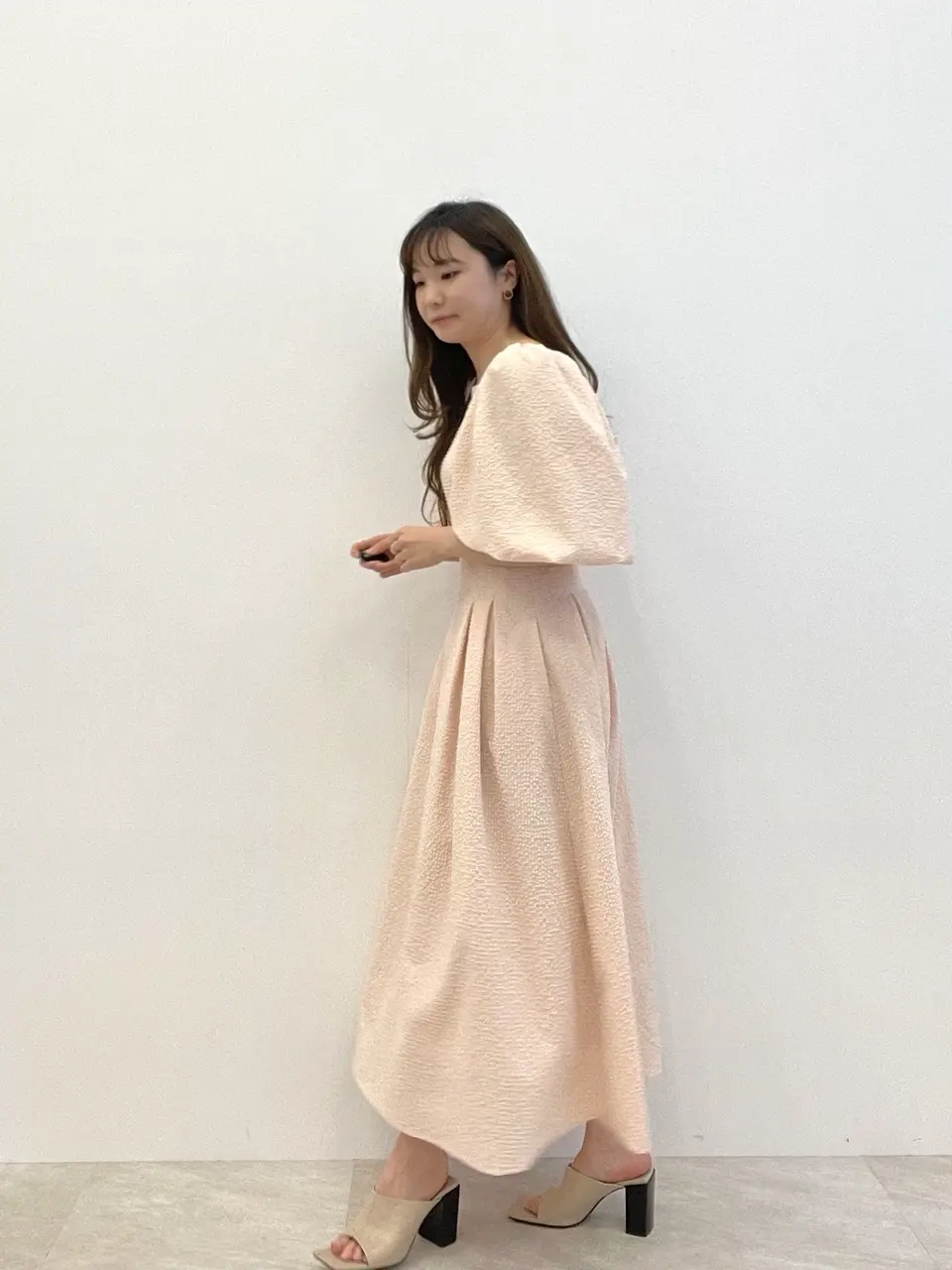 #Newans 世古 コーディネート画像