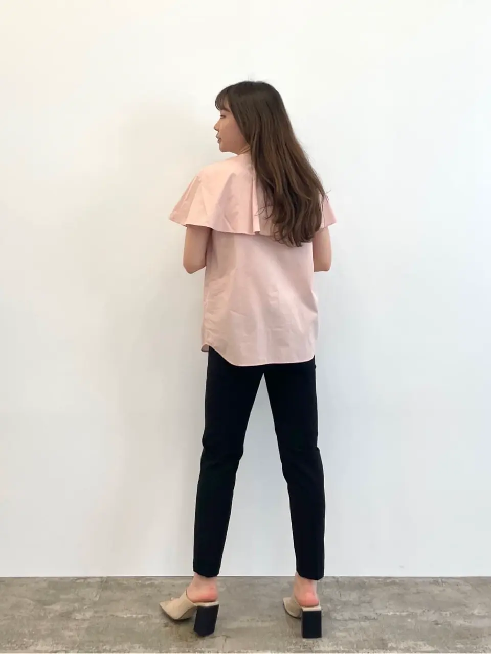 #Newans 世古 コーディネート画像