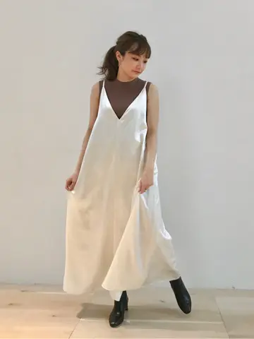 #Newans 世古 コーディネート画像