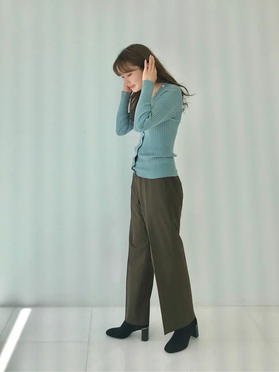 #Newans 世古 コーディネート画像