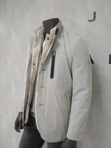 JOSEPH ABBOUD 石川 コーディネート画像