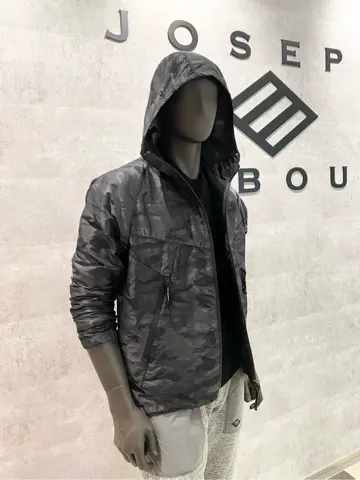 JOSEPH ABBOUD 東　 コーディネート画像