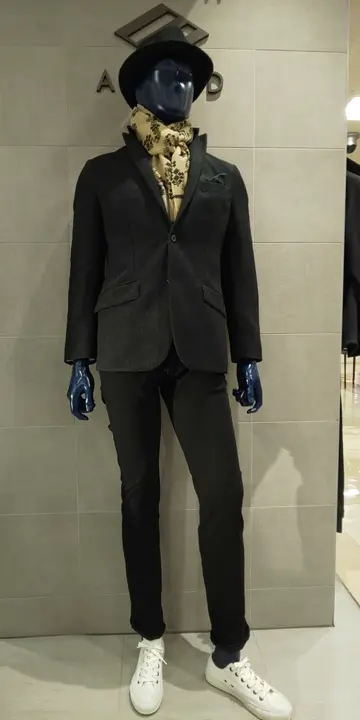 JOSEPH ABBOUD 吉川 コーディネート画像