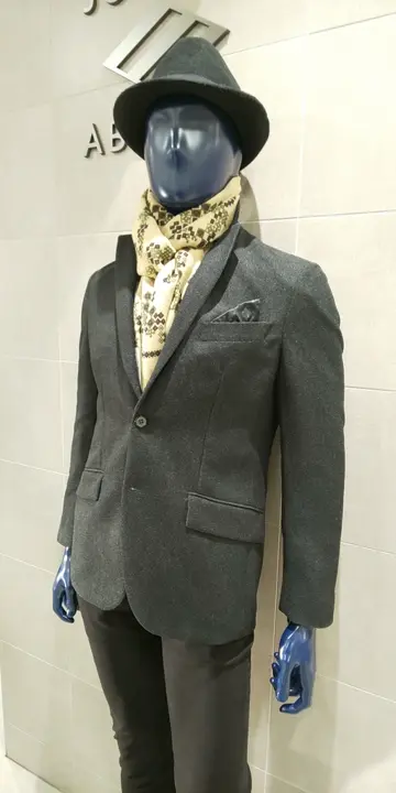 JOSEPH ABBOUD 吉川 コーディネート画像