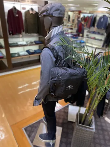 JOSEPH ABBOUD スタッフ コーディネート画像