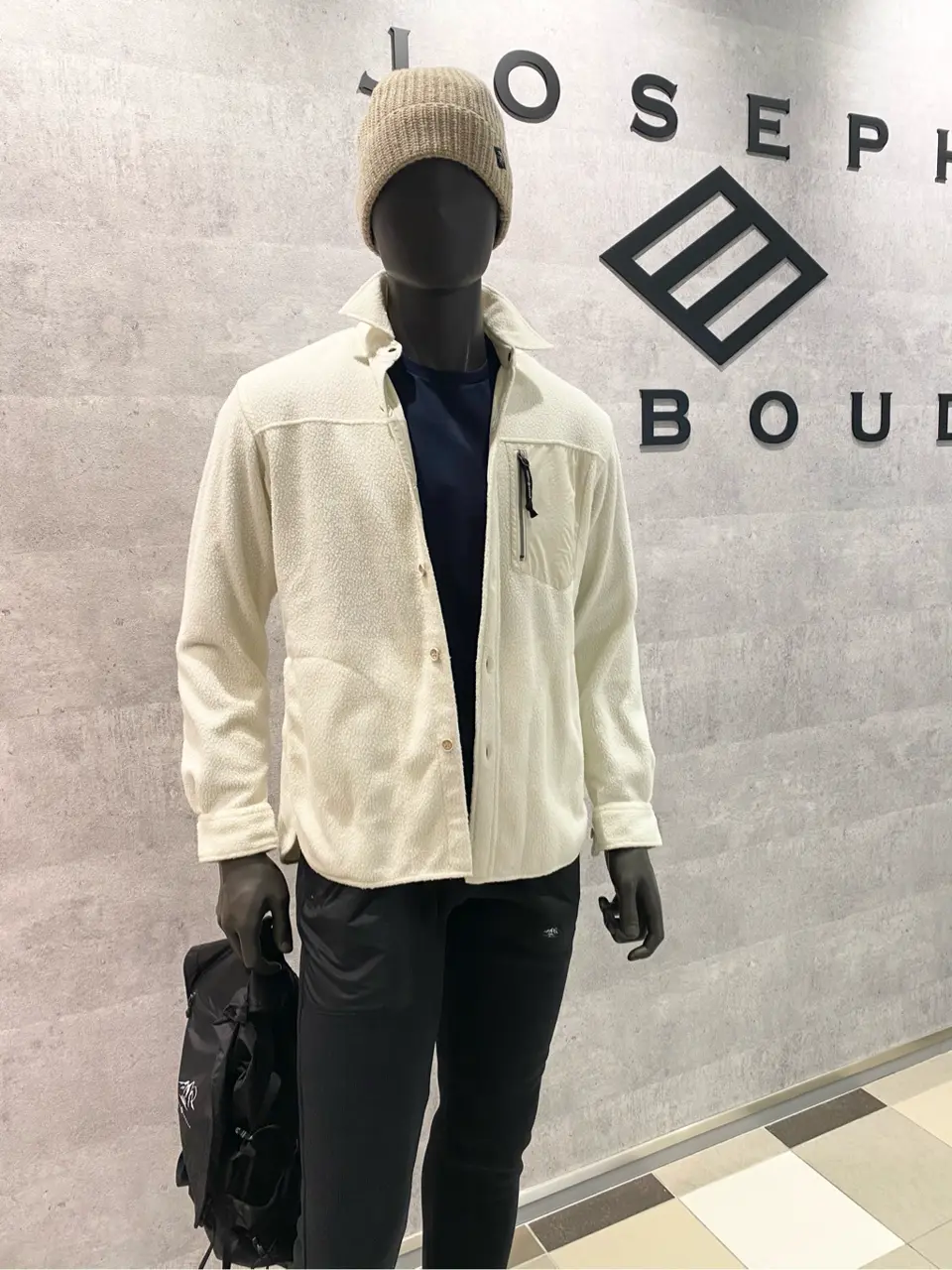  東　 コーディネート画像