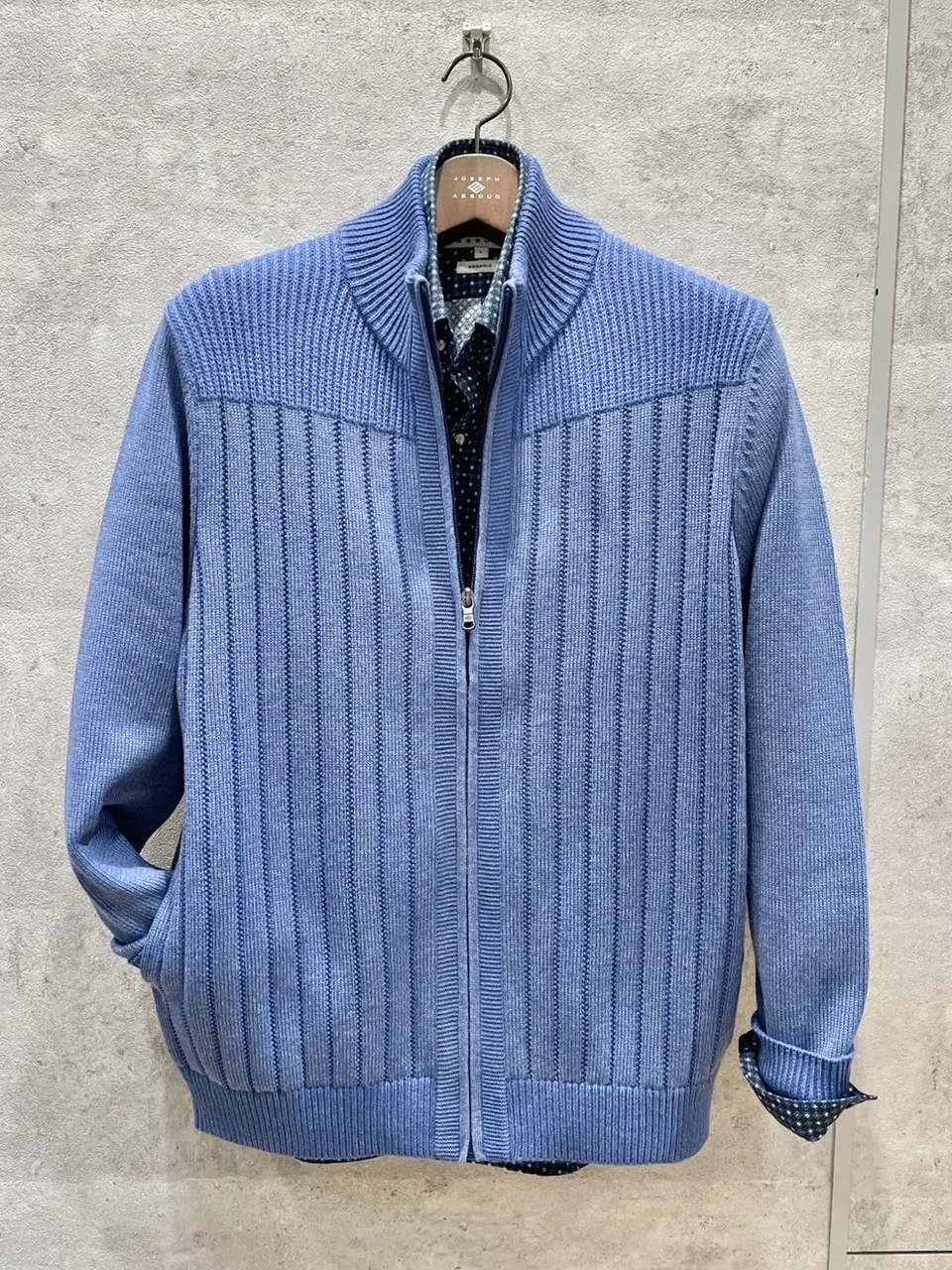 JOSEPH ABBOUD 二澤 コーディネート画像