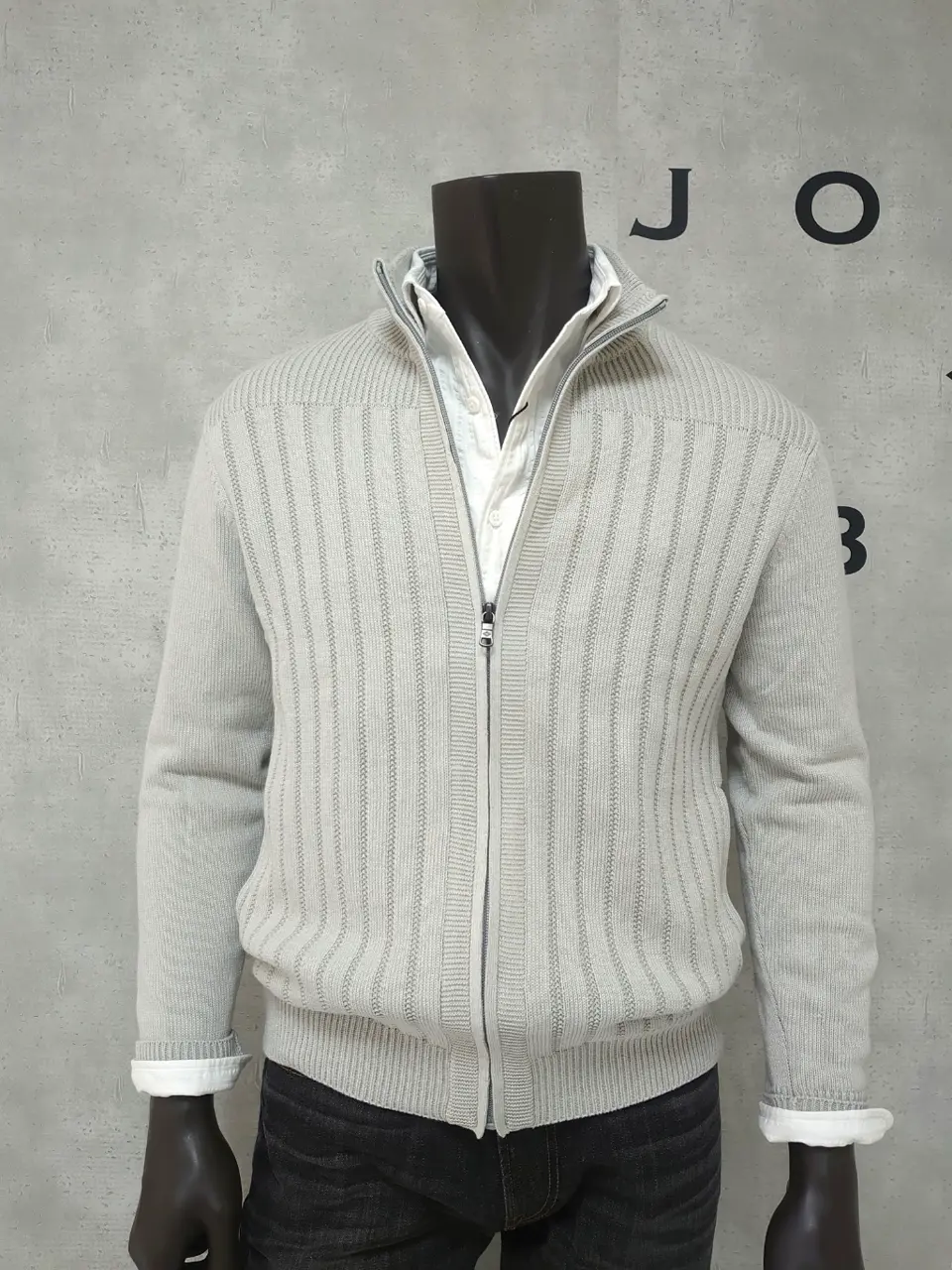 JOSEPH ABBOUD 石川 コーディネート画像