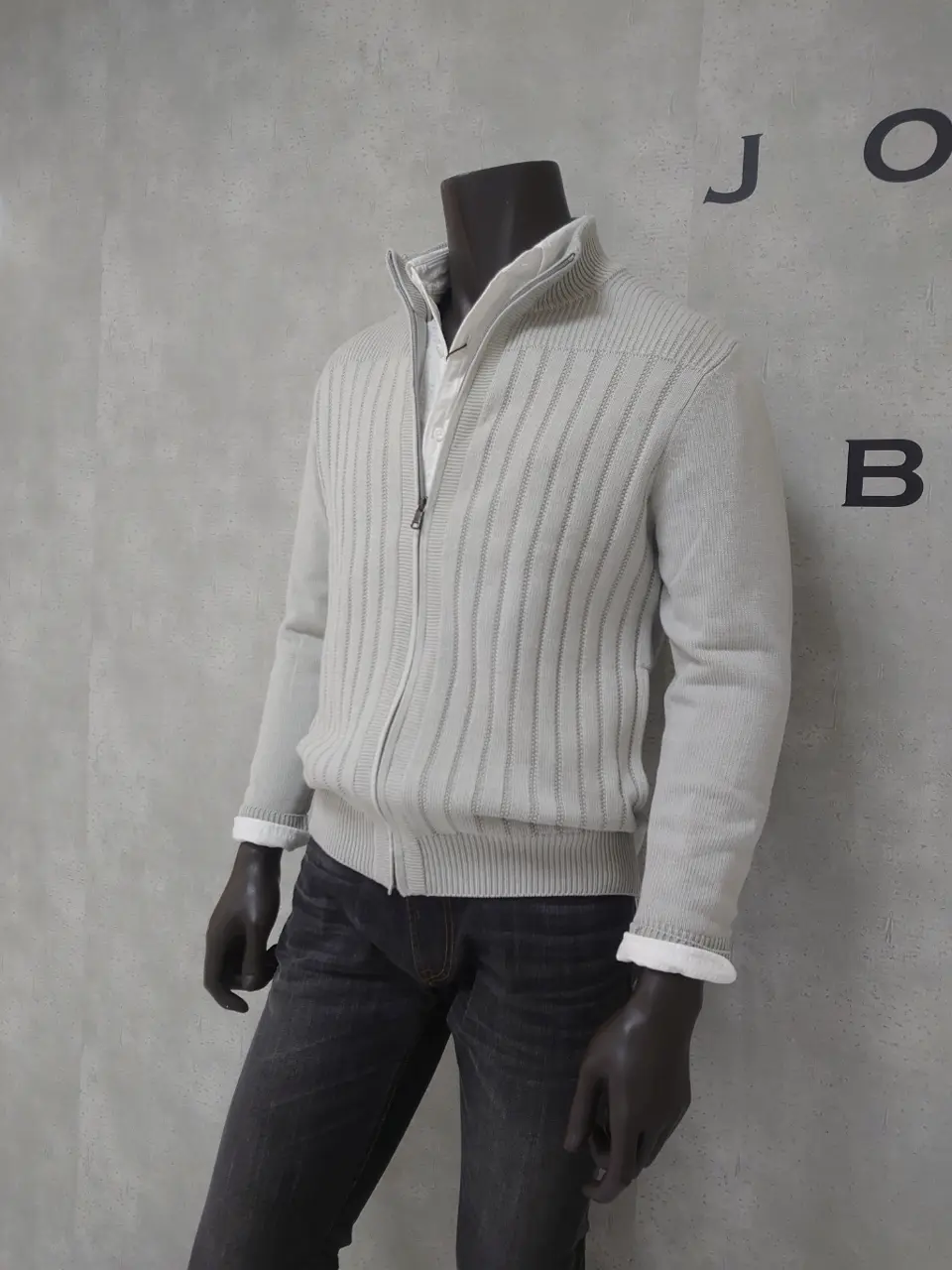 JOSEPH ABBOUD 石川 コーディネート画像