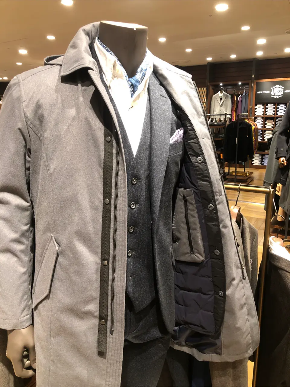 JOSEPH ABBOUD 新林 コーディネート画像