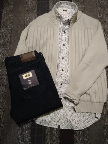 JOSEPH ABBOUD 重留 コーディネート画像