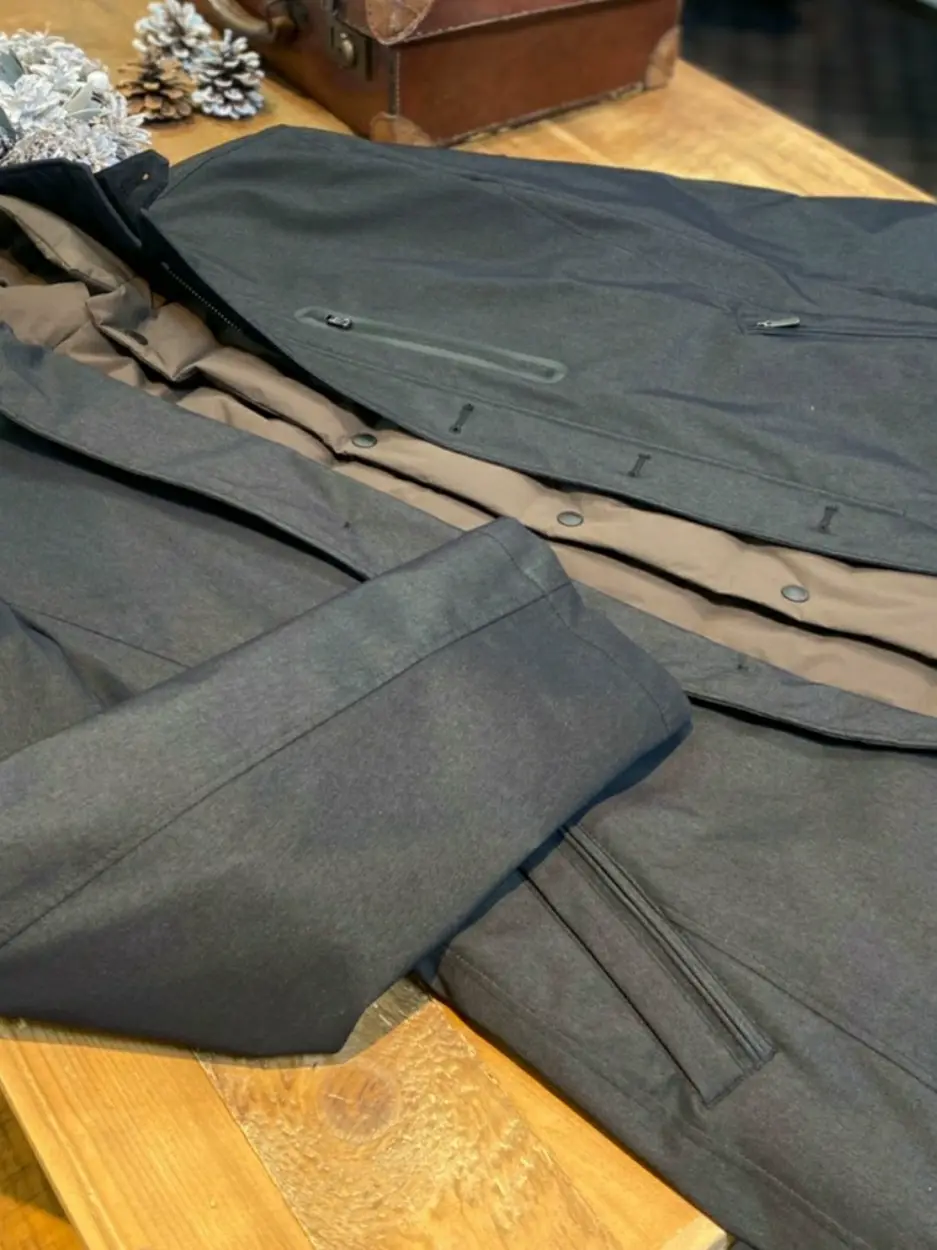 JOSEPH ABBOUD スタッフ コーディネート画像