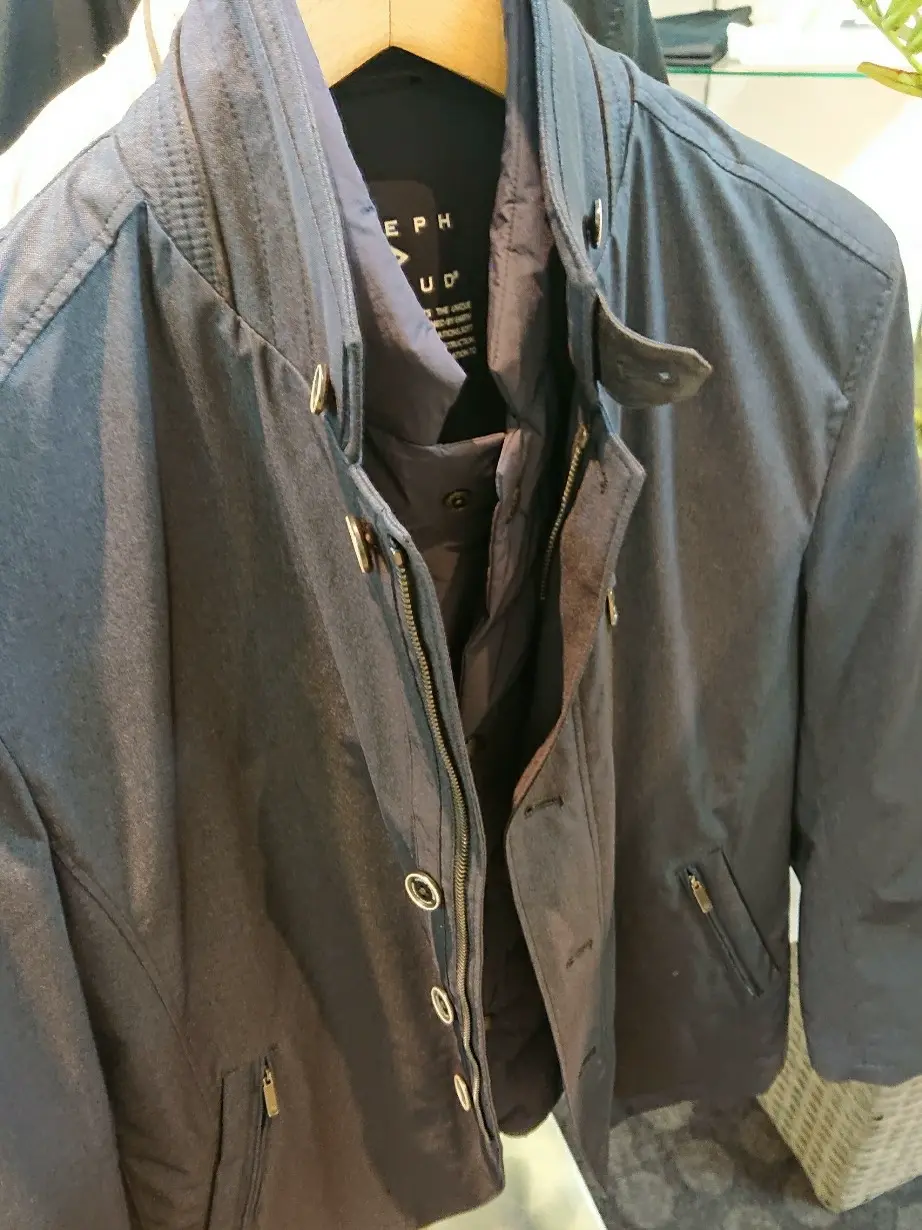 JOSEPH ABBOUD スタッフ コーディネート画像