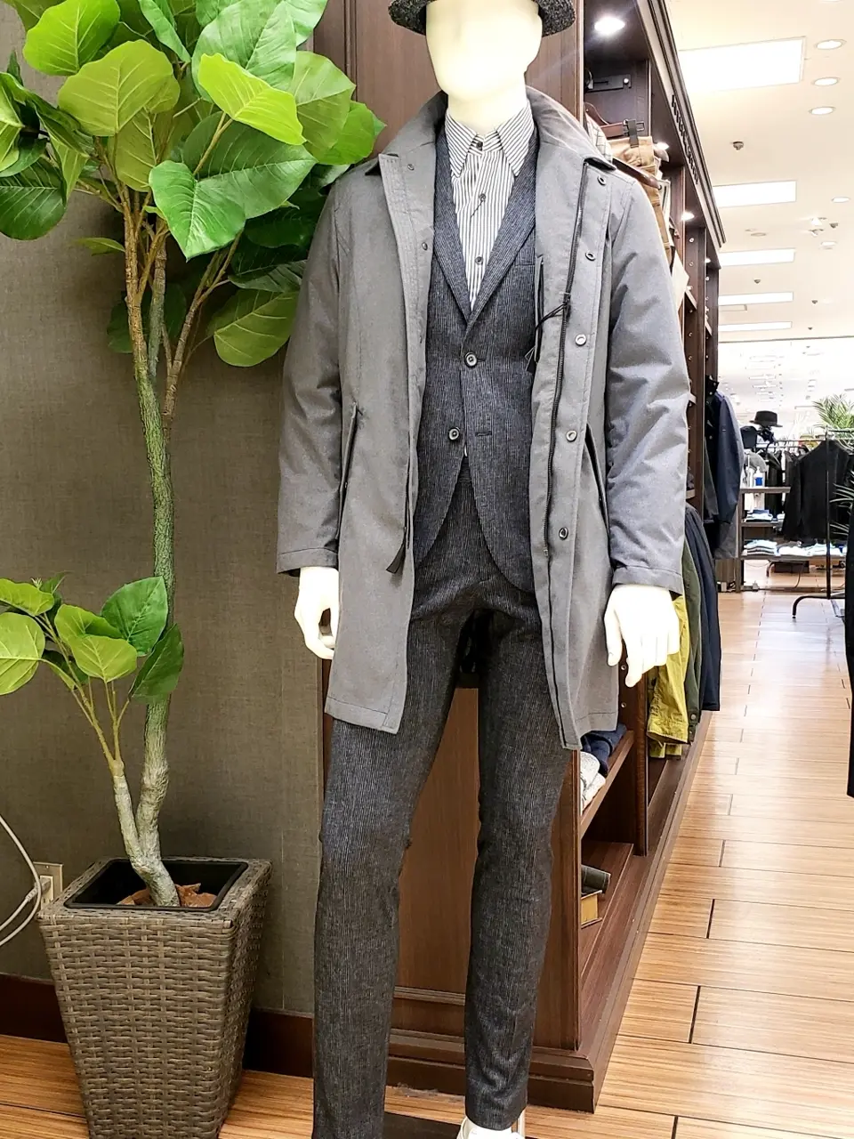  中西 コーディネート画像