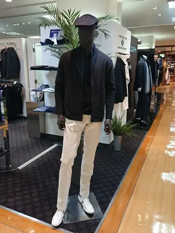 JOSEPH ABBOUD スタッフ コーディネート画像