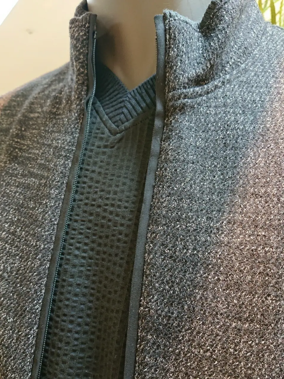 JOSEPH ABBOUD スタッフ コーディネート画像