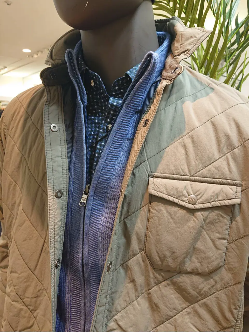 JOSEPH ABBOUD スタッフ コーディネート画像