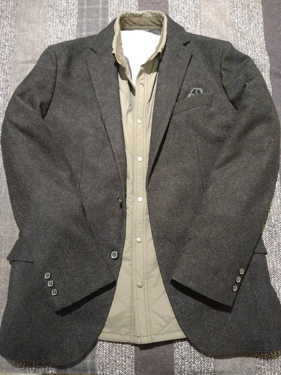 JOSEPH ABBOUD 重留 コーディネート画像