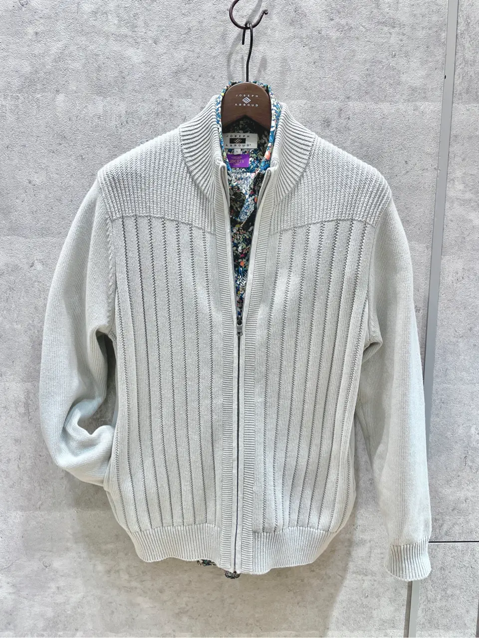 JOSEPH ABBOUD 二澤 コーディネート画像