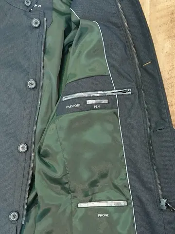 JOSEPH ABBOUD スタッフ コーディネート画像