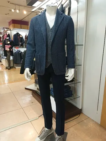 JOSEPH ABBOUD 竹田 コーディネート画像