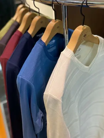 JOSEPH ABBOUD スタッフ コーディネート画像