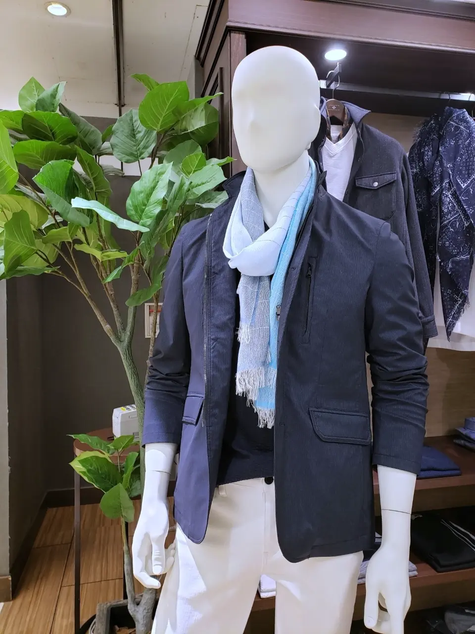  中西 コーディネート画像