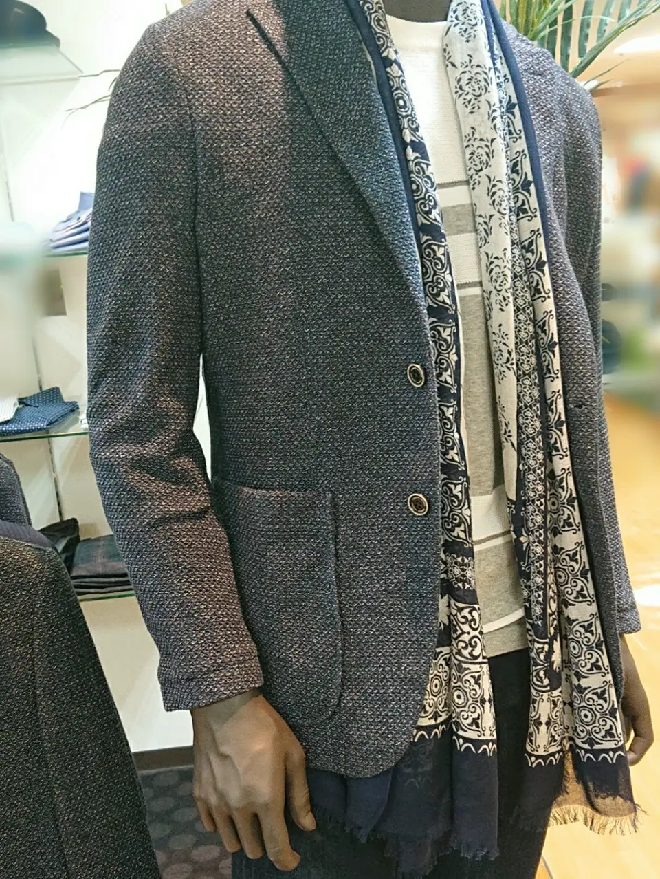 JOSEPH ABBOUD スタッフ コーディネート画像