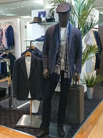 JOSEPH ABBOUD スタッフ コーディネート画像